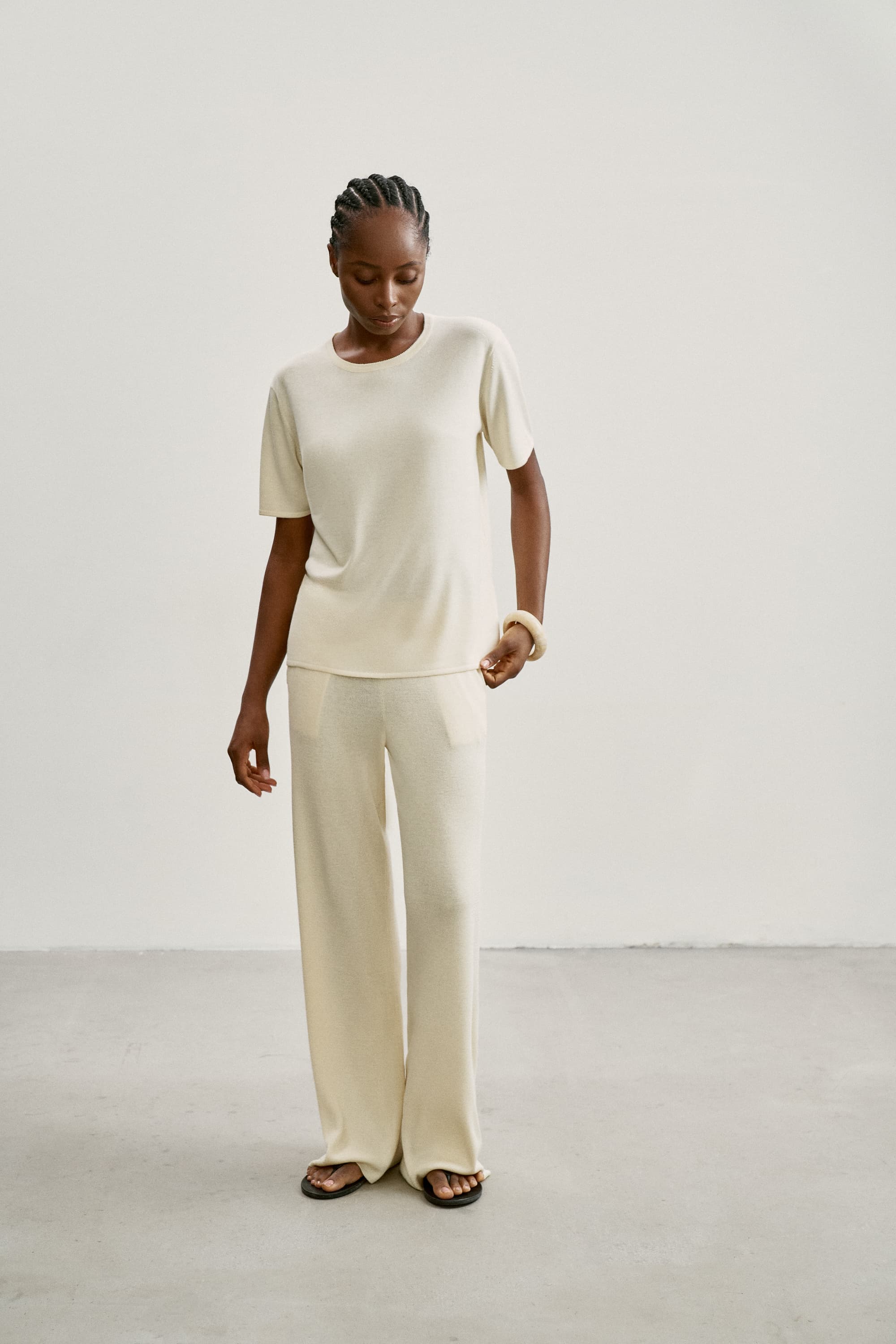 ESSENTIAL sweater — gallery 1