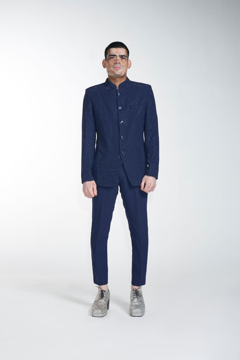 Men Blue Blink — gallery 1